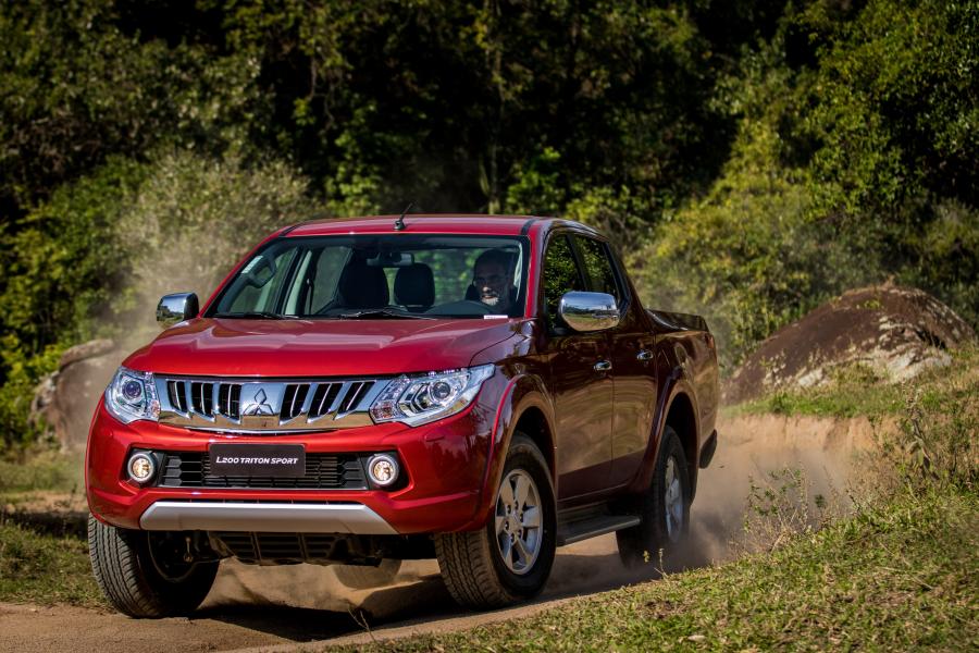  Mitsubishi L200 Triton Sport 2016 года  (LA) (фото 17 из 30)